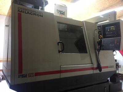 Pionowe centrum obróbcze Cincinnati SABRE 750